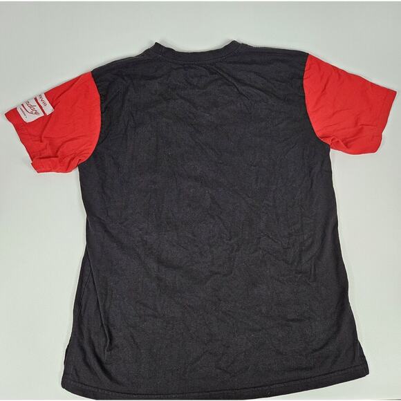 Switch Remarkable Shirt Mens L Red Black Winnie The Pooh King Winning - Picture 5 of 5